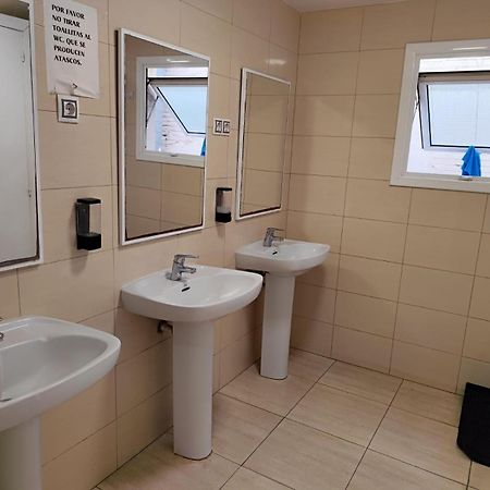 Hostal Ideal Gava Exterior photo